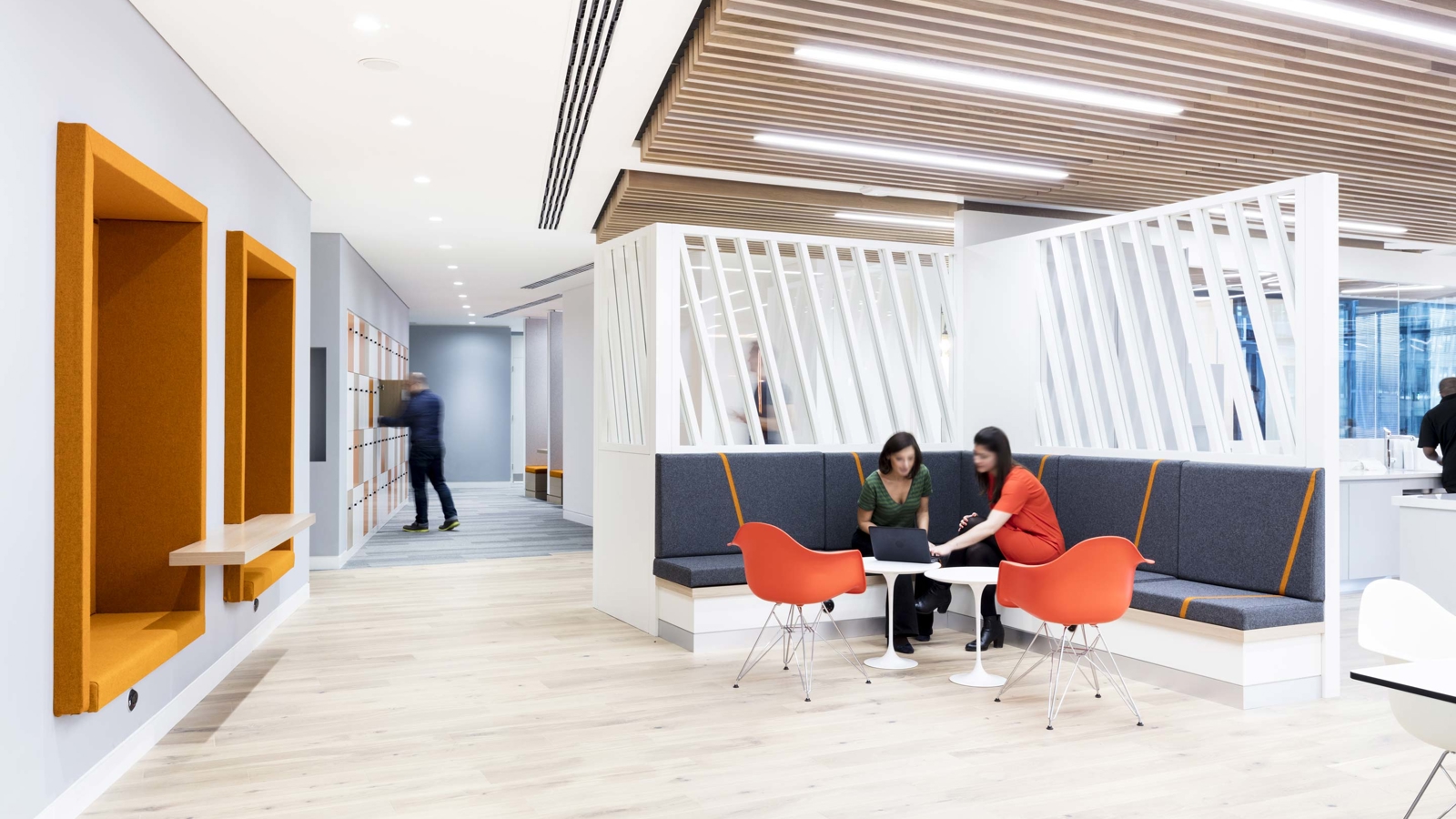 Thomson Reuters – Breakout spaces