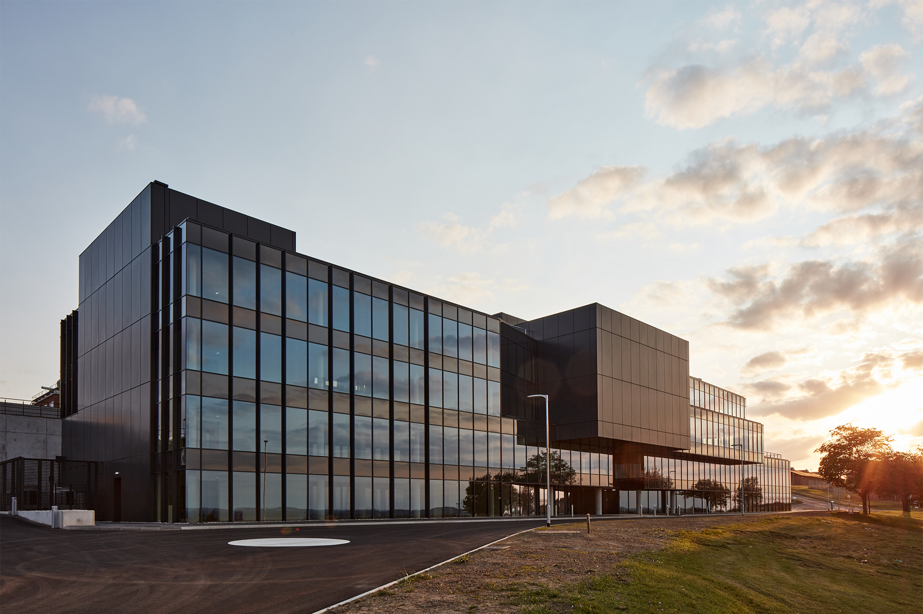 National Maritime Systems Centre for QinetiQ completes